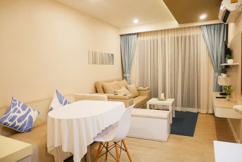 Seven Seas Resort Pattaya & Sofa bed, Jomtien Beach, Thailand