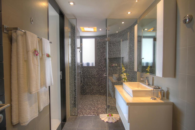 Lets Phuket Twin Sands Resort & Spa, Patong Beach, Thailand