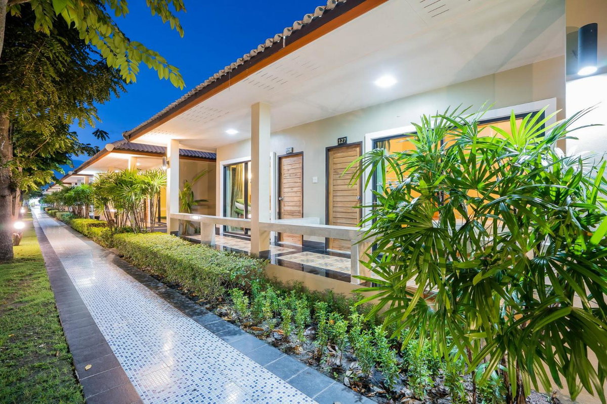 Tontan Resort Cha-am, Thailand
