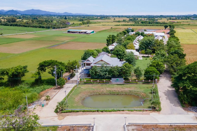 Tontan Resort Cha-am, Cha Am Beach, Thailand