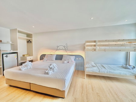 Herma Hotel, Bang Phli, Thailand