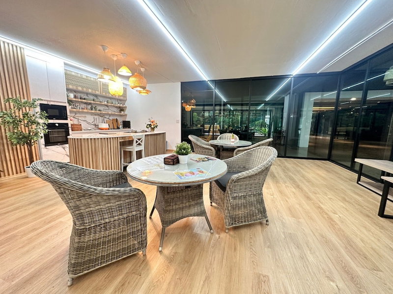 Herma Hotel, Bang Phli, Thailand