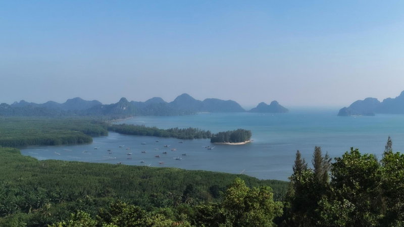 Lung Pod 9 resort, Chumphon, Thailand