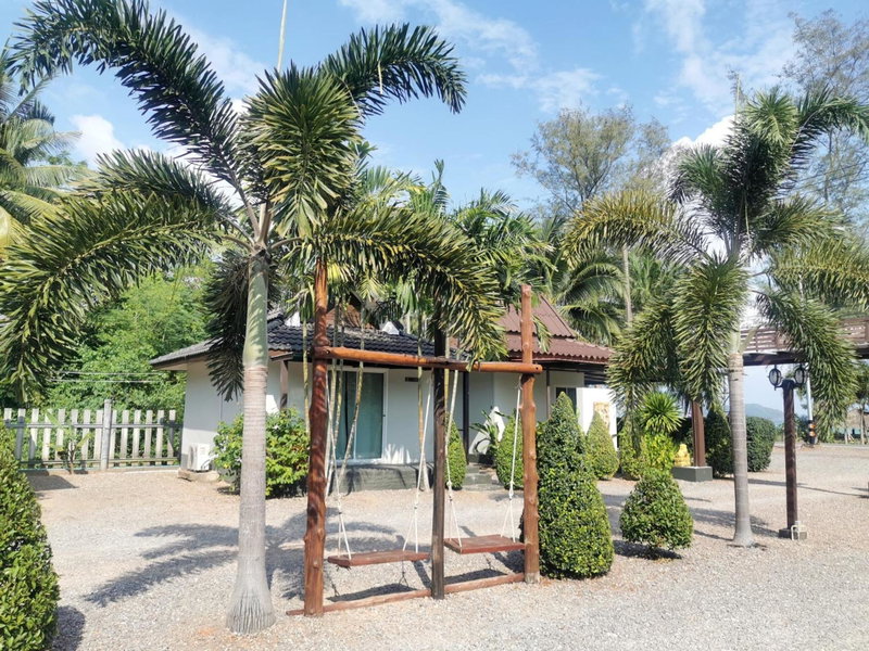 Lung Pod 9 resort, Chumphon, Thailand