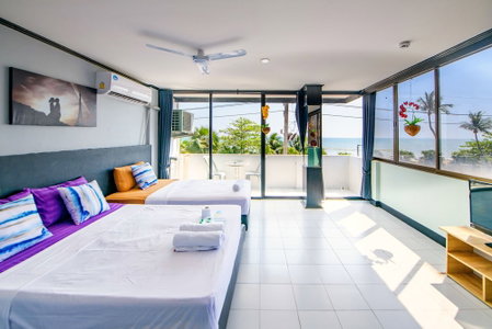 Happy Jomtien - Beachfront, Pattaya, Thailand