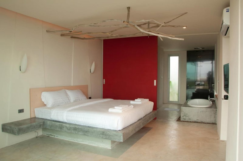 Red Z The Ocean, Phetchaburi, Thailand