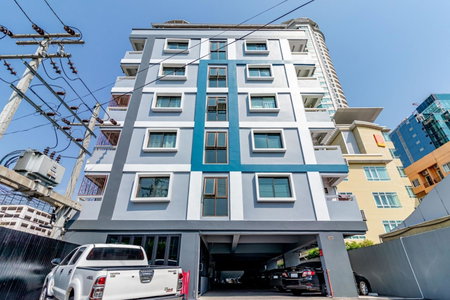 Living Naraa Place, Bangkok, Thailand