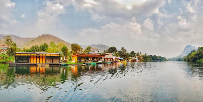 Baan Krupong, Ban Tha Thong Mon, Thailand