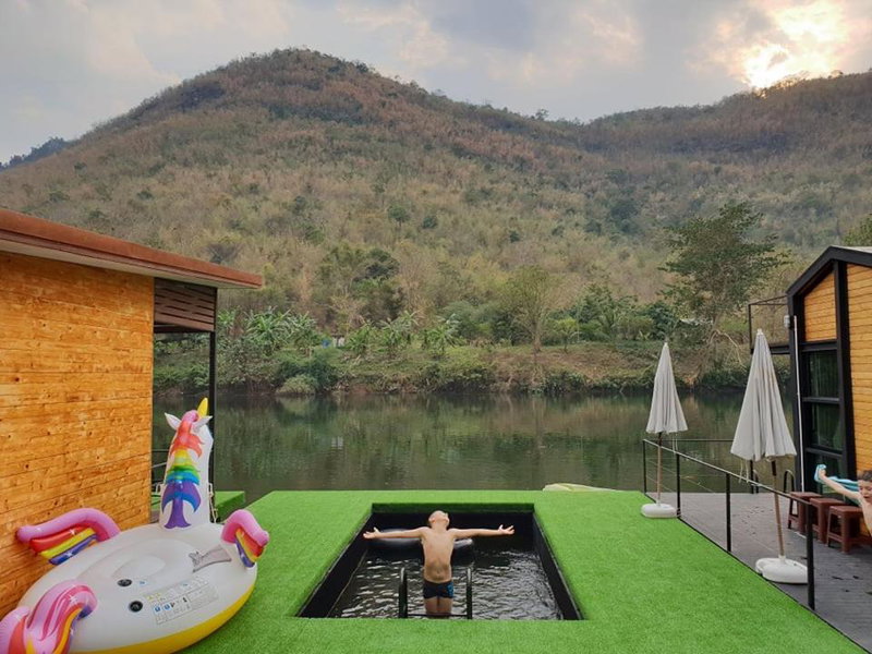 Baan Krupong, Ban Tha Thong Mon, Thailand