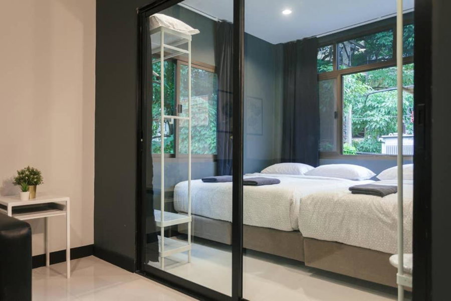 S2 Silom Large room 4-6 guests Full kitchen WIFI, Bangkok, Thailand