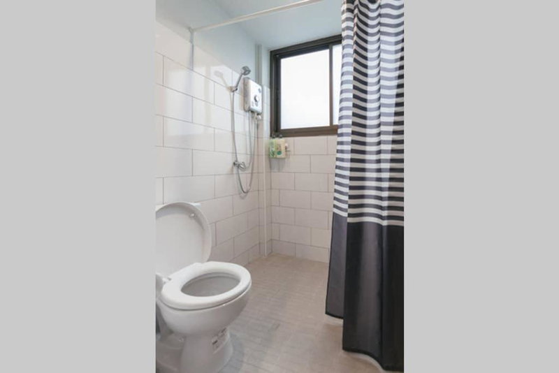 S2 Silom Large room 4-6 guests Full kitchen WIFI, Bangkok, Thailand