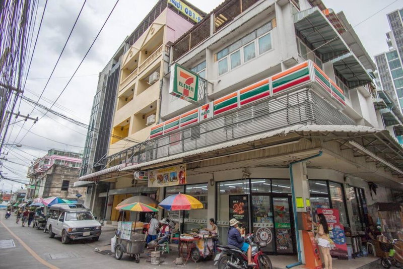 T4 Two Bedrooms Full Kitchen/1 Min to BTS, Bangkok, Thailand