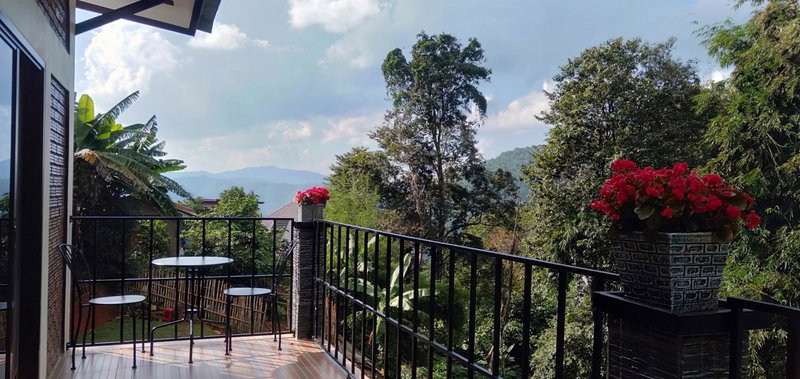 หลับสบายที่ดอยตุง Zuh meh ja Home lodge, Ban Pa Kluai La Hu, Thailand