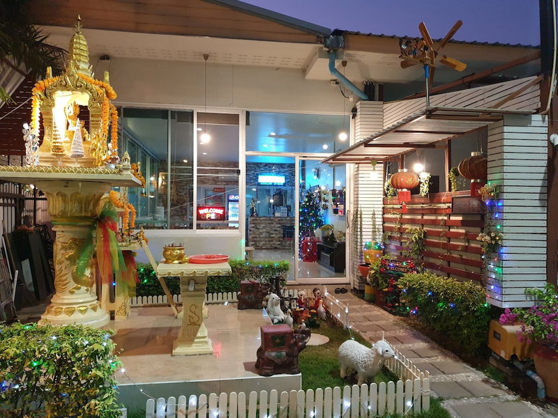 Friend's House Resort, Bangkok, Thailand