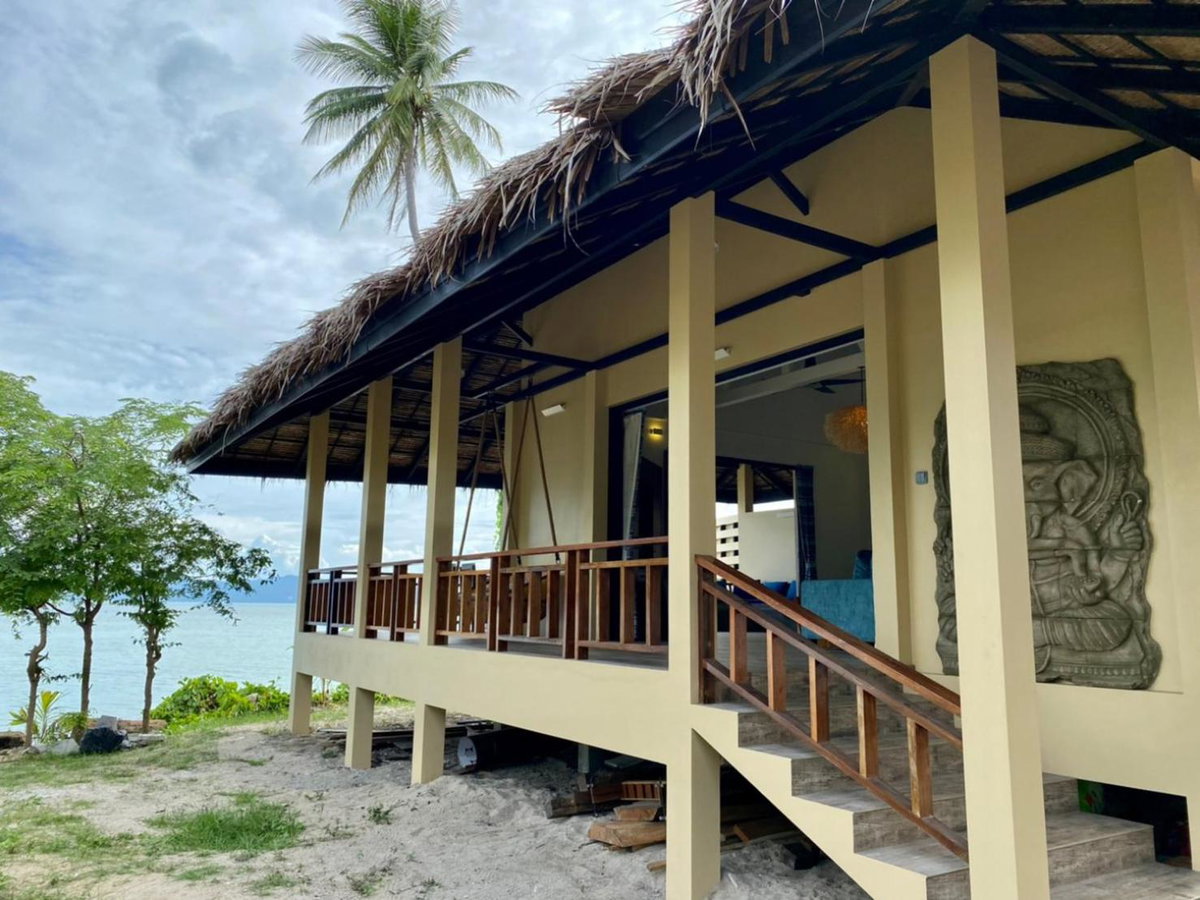 Hotel · Absolute Beachfront Villas, Baan Tai