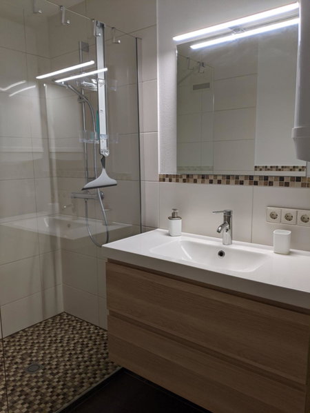 Apartment with parking garage, Metzingen, Germany