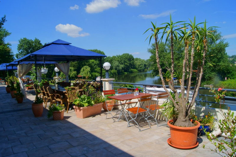 Pension Bootshaus, Weißenfels, Germany