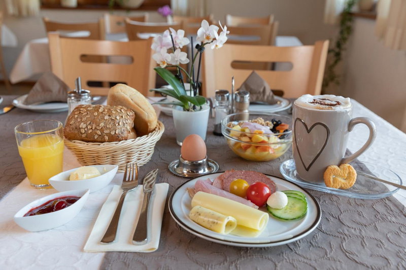 Landhotel Oßwald, Kirchheim am Ries, Germany