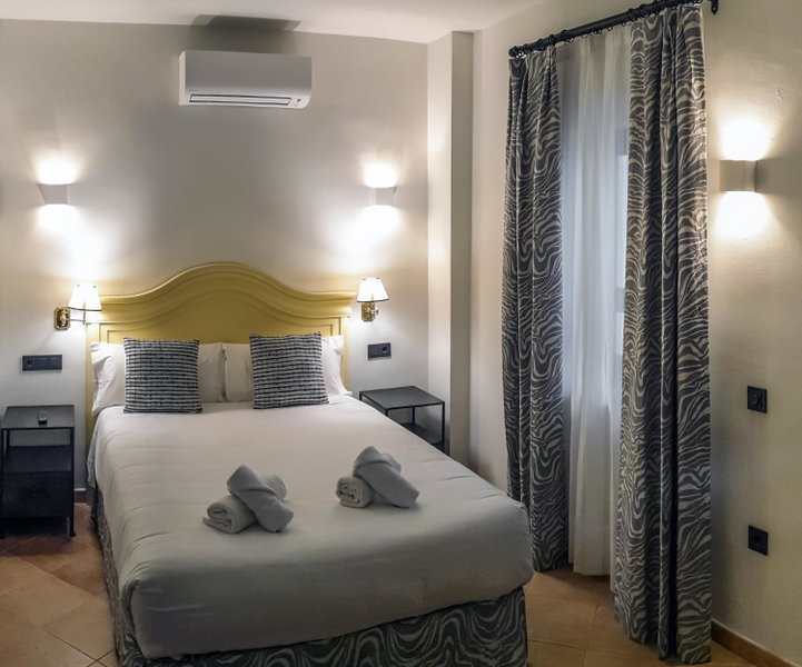 Turistic Apartment Sevillanos SL, Seville, Spain