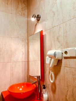 Hostal Nersan2, Madrid, Spain