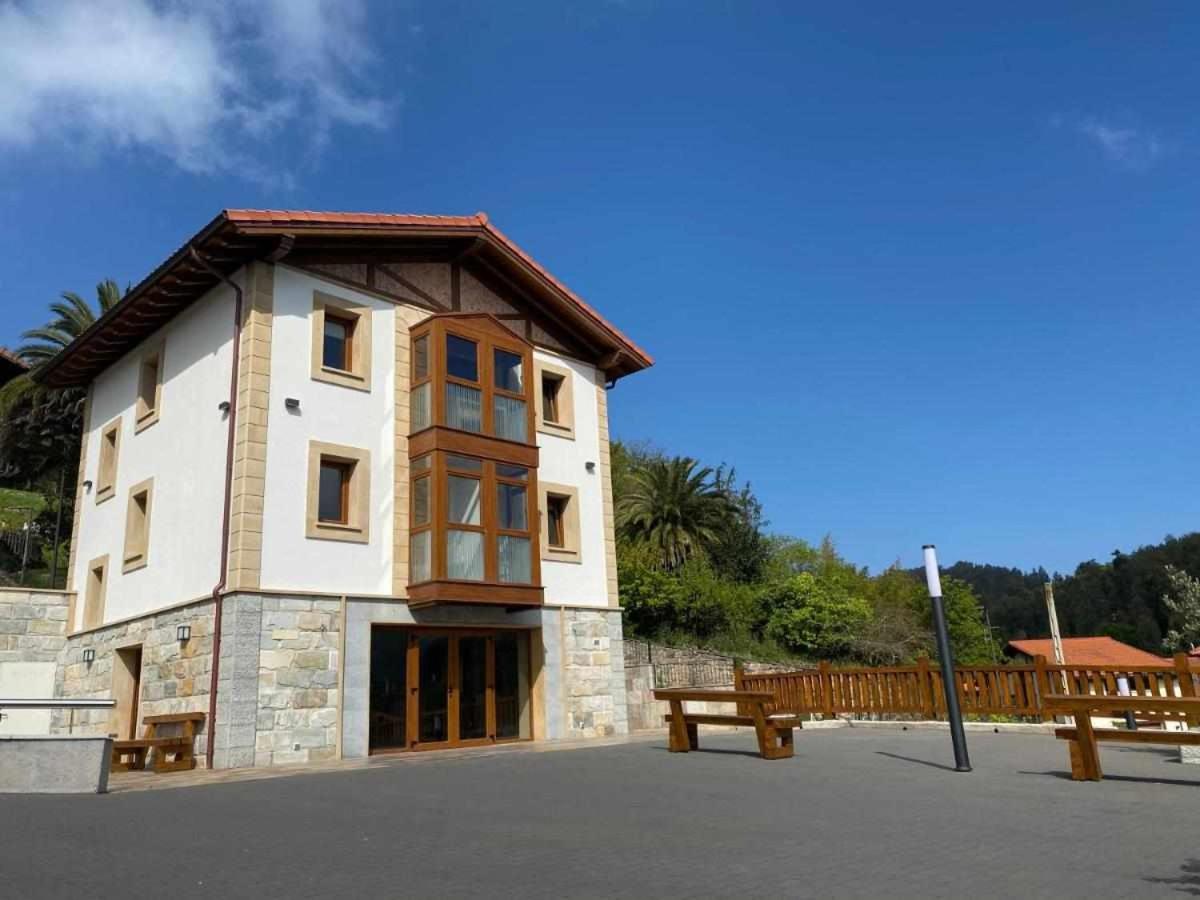 Hotel · Casa Rural Mugarri, Poveña