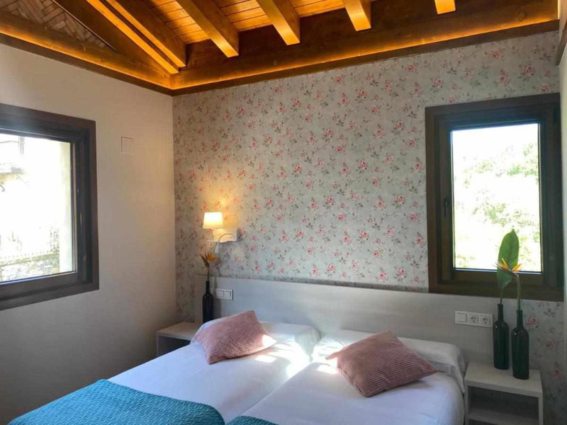 Casa Rural Mugarri, Poveña, Spain