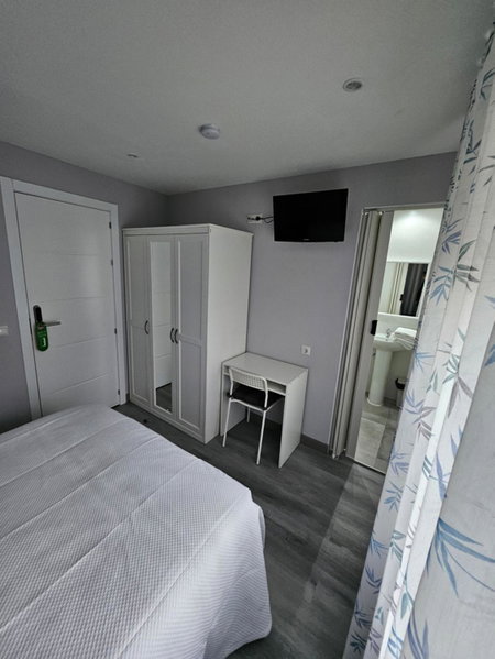 Hostal Foncalada, Oviedo, Spain