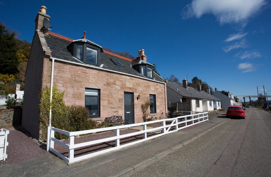 Shore View Cottage, Inverness, United Kingdom