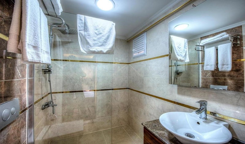 Madi otel, Konak, Turkey