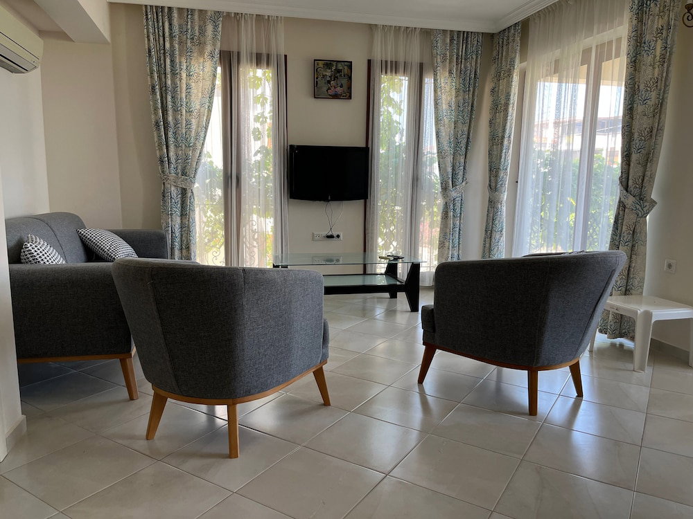 Hotel · Grand Teoshan Otel ve Tatil Evleri, Seferihisar
