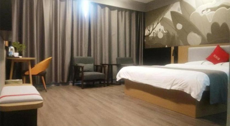 Thank Inn Hotel Guangxi Hechi Yizhou Sankeshu, Qingyuan, China