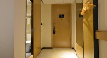 City Comfort Inn Wuhan Optics Valley OuYada Yangjiawan Metro Station, Wuhan, China