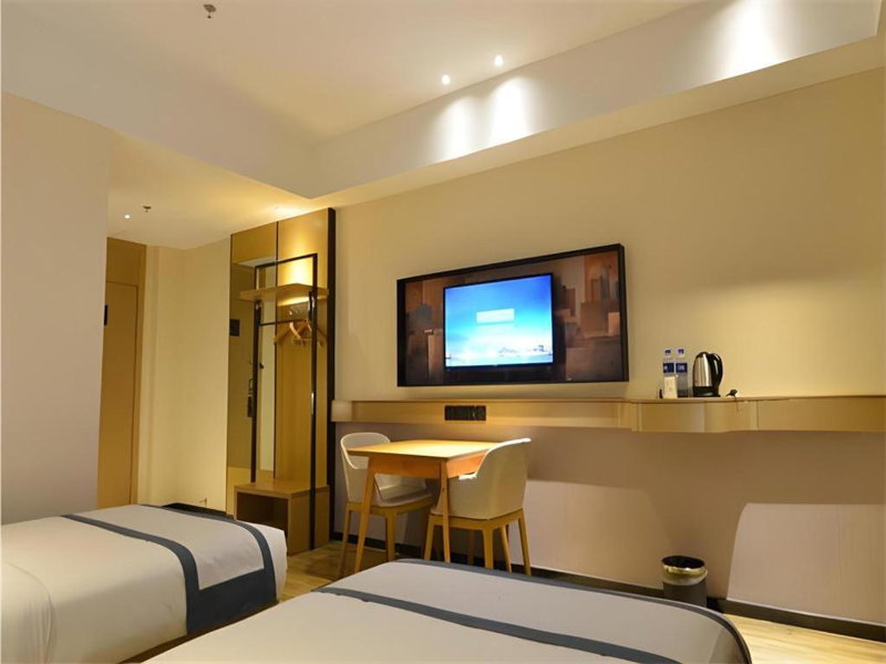 City Comfort Inn Wuhan Optics Valley OuYada Yangjiawan Metro Station, Wuhan, China