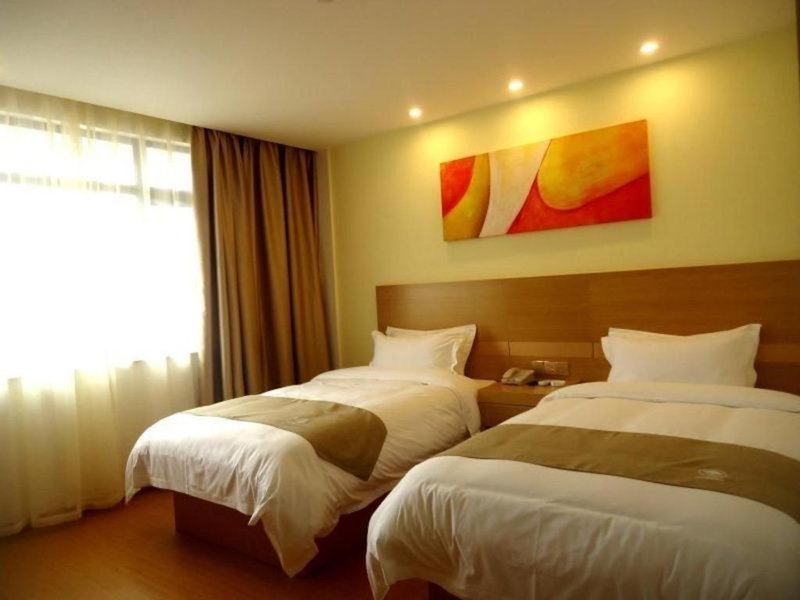 GreenTree Inn Shangrao Qianshan hekou old town Xinjiang longting shell hotel, Shangrao, China