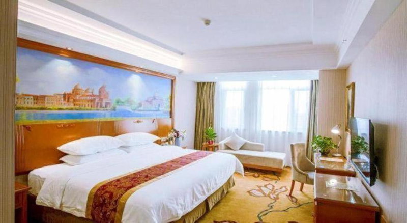 Vienna Hotel Hebei Tangshan Nanhu Park, Tangshan, China