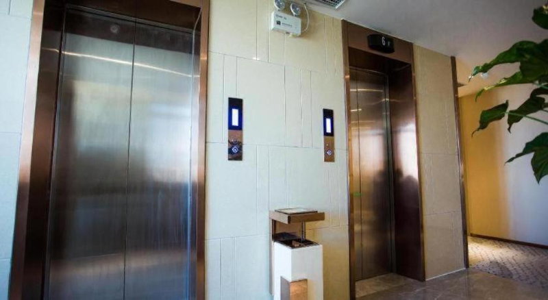 Lavande Hotels Tianjin Wuqing Highspeed Railway Station Daguangming Center, Tianjin, China