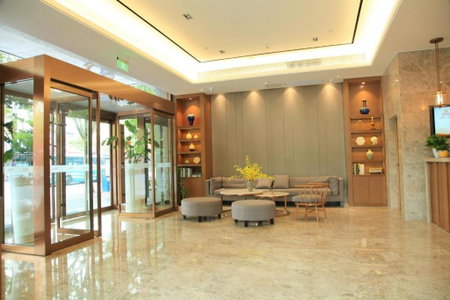 Home Inn Plus Shanghai Middle Ring Jinshajiang Road Fengzhuang Metro Station, Shanghai, China