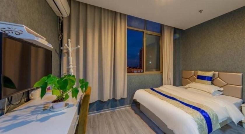 Shell Hotel Changshu Zhitang Food Mall, China