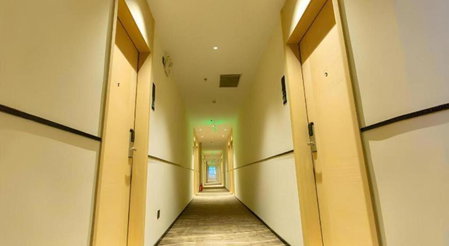 City Comfort Inn Shaoguan Biguiyuan Phoenix City Gold Village, Shaoguan, China