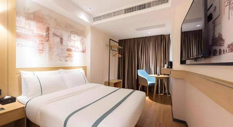 City Comfort Inn Guangzhou Liwan Zengjiao Jushu Metro Station, Guangzhou, China