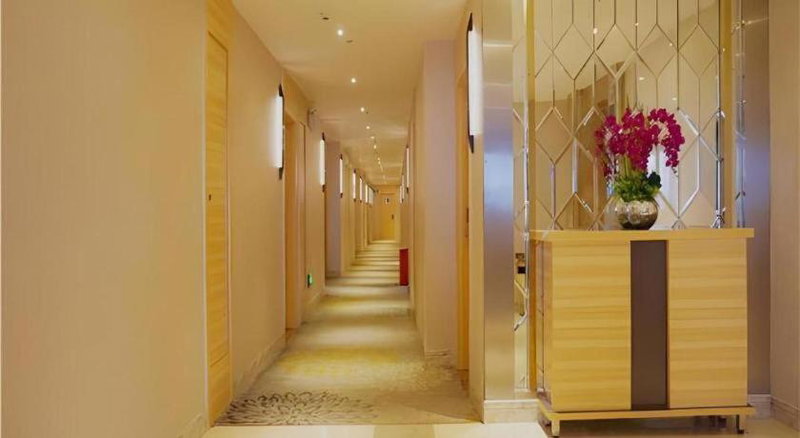 City Comfort Inn Zhanjiang Mazhang Pedestrian Street High-speed Railway West Station, Tchia-k'am, China