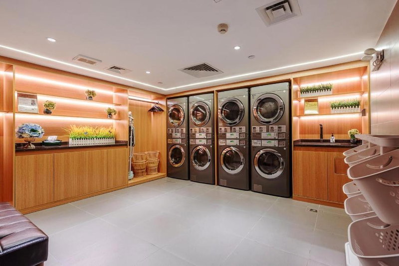 Home Inn Selected Guangzhou Zhujiang New Town Wuyangcun Metro Station, Guangzhou, China
