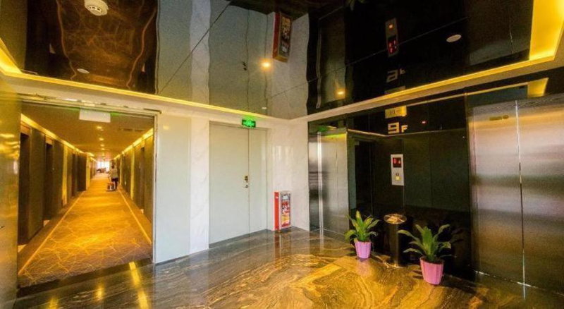 ZMAX Hotel Guangzhou Luogang Science City Shenzhou Road Metro Station, Guangzhou, China