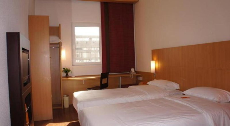 Ibis Shanghai Expo Dongming Road Metro Station, Shanghai, China