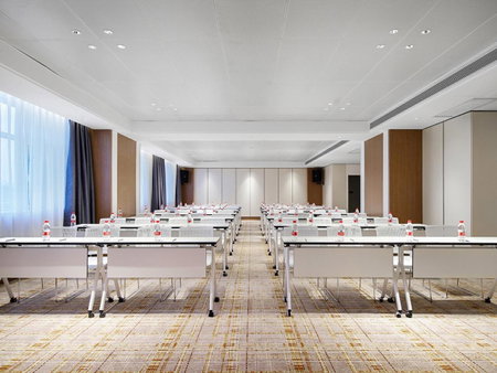 Vienna International Hotel Lanzhou SASSEUR Outlets & Yellow Riverside, Lanzhou, China