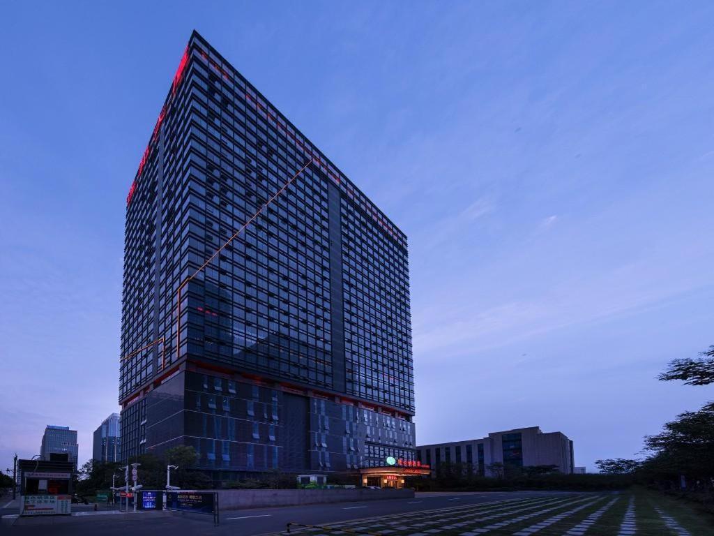 Vienna Hotel Zhengzhou East High-Speed Railway Station, China