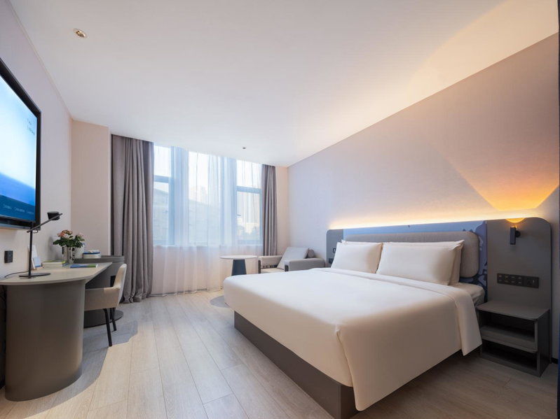 Atour Light Hotel Dalian Zhongshan Square Renming Road, Dalian, China