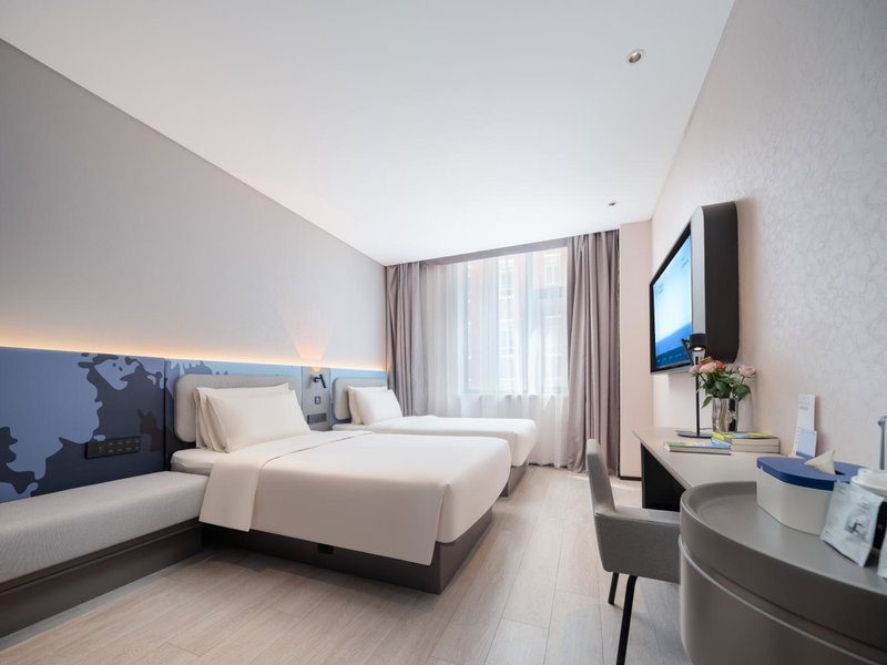 Atour Light Hotel Dalian Zhongshan Square Renming Road, Dalian, China