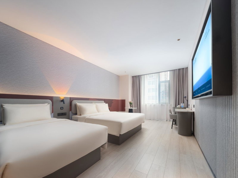 Atour Light Hotel Dalian Zhongshan Square Renming Road, Dalian, China