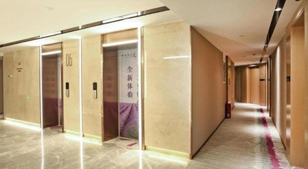 Lavande Hotel Nanchang West Station Guoti Center Metro Station, Nanchang, China